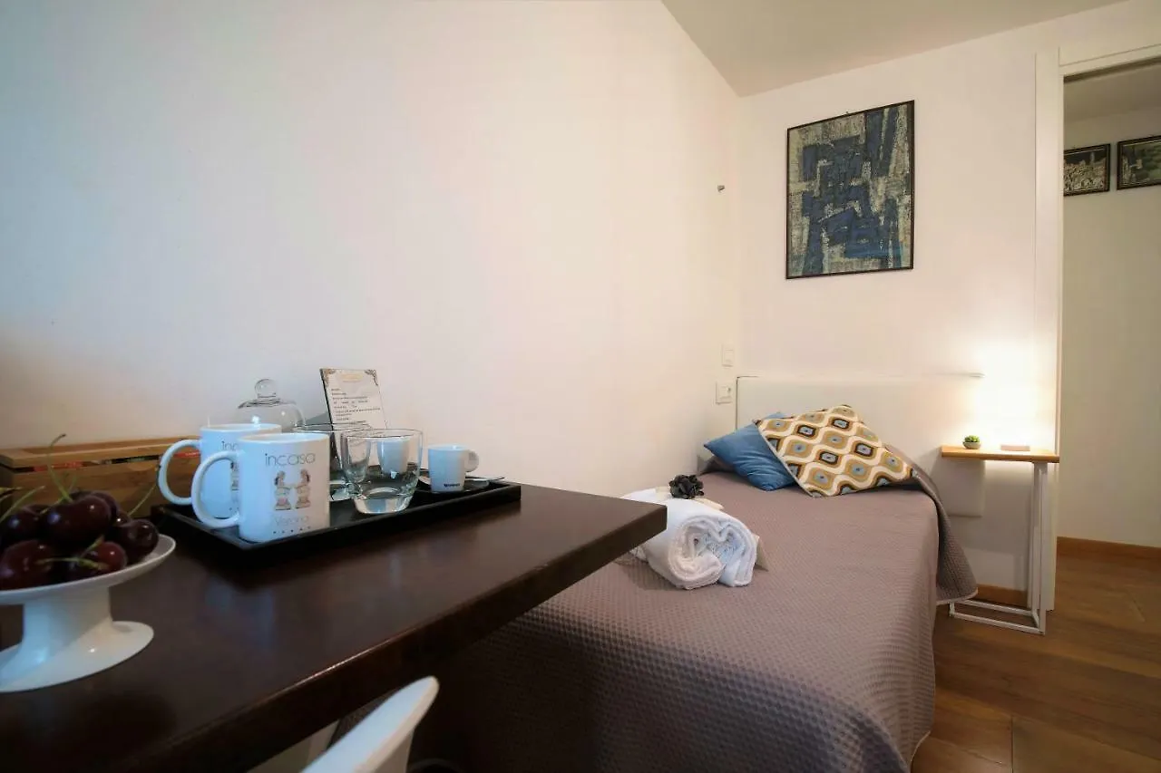 In Casa Apartment Verona Homestay